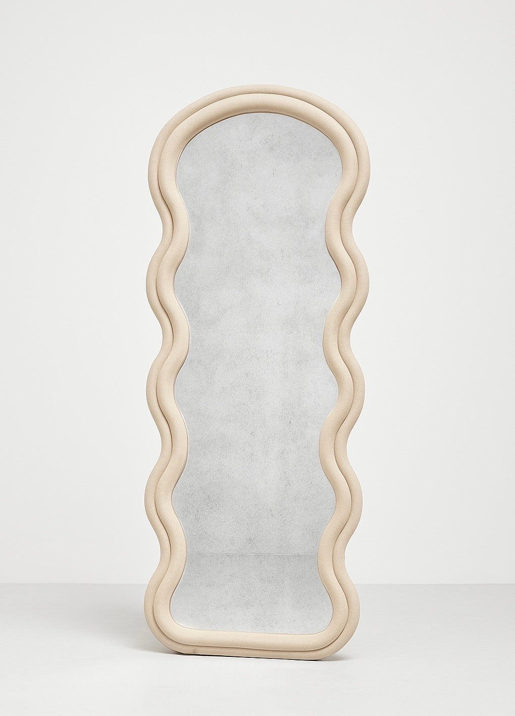 Blurry Mirror 'Crème 222'