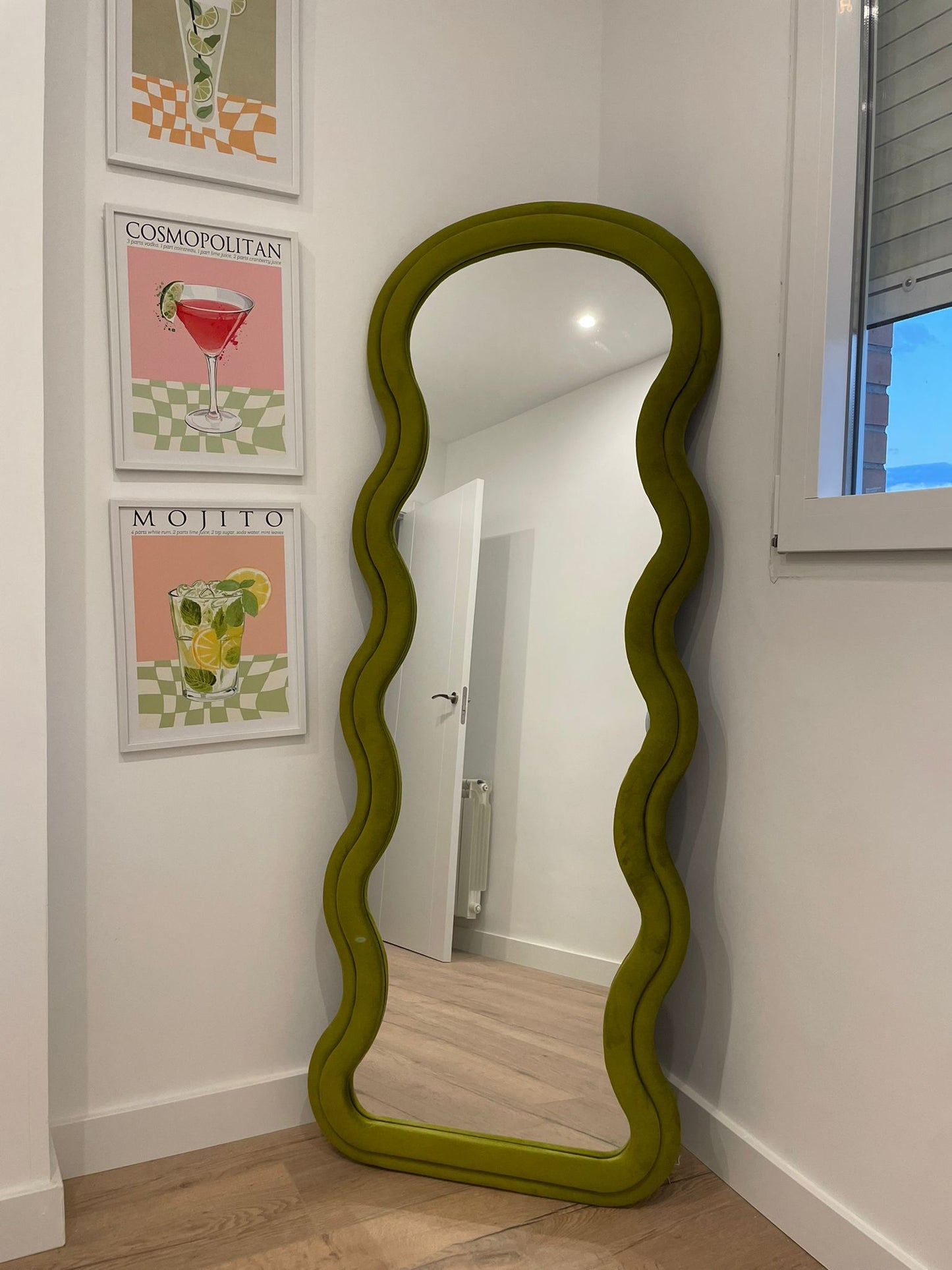 Blurry Mirror 'Olive 333'